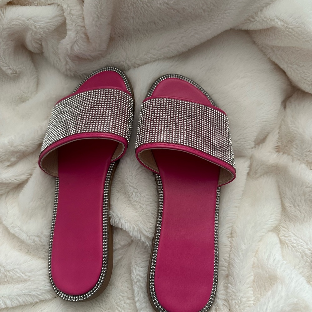 sandals bundle - Picture 6 of 7